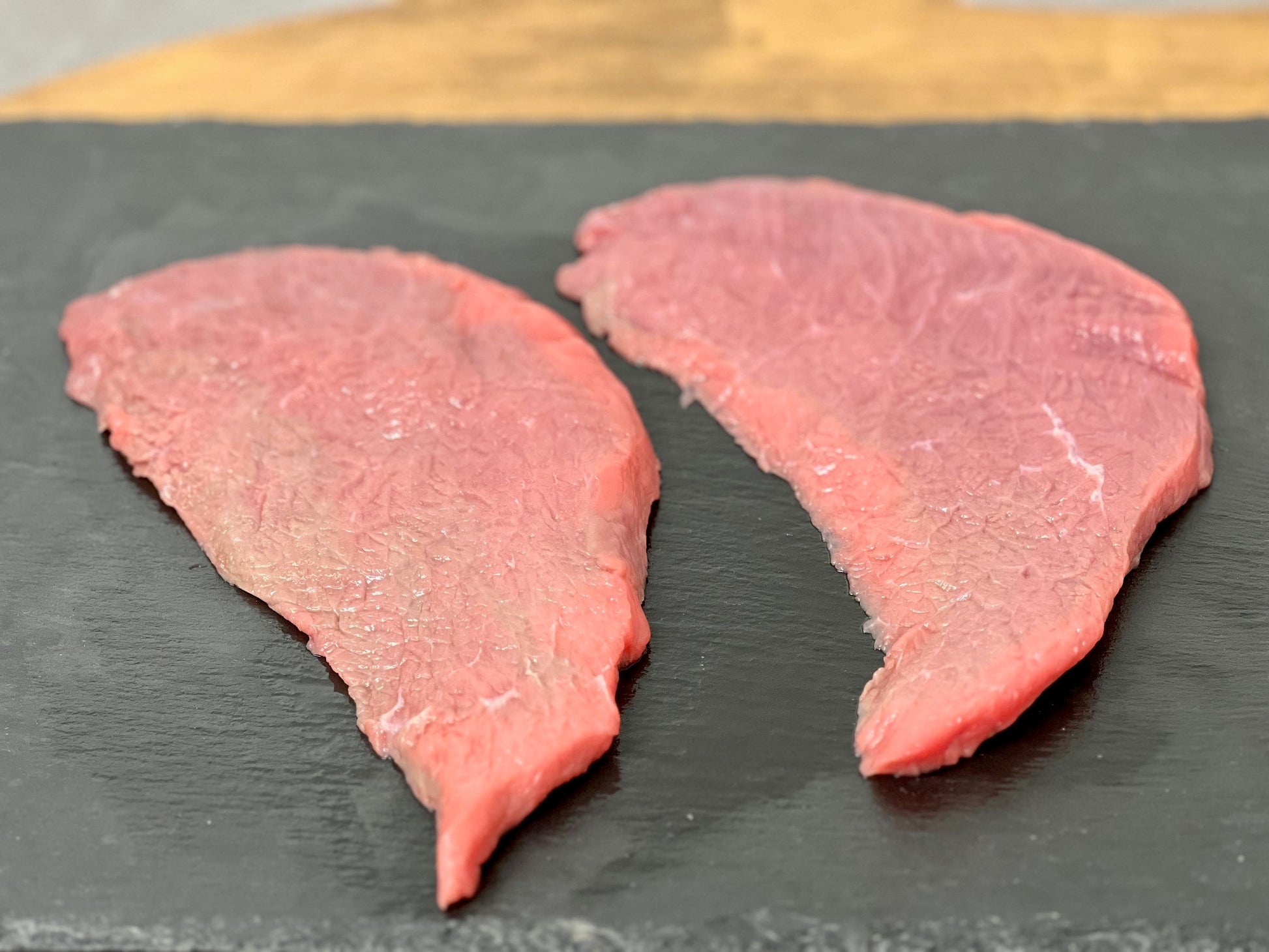 steaks de boeuf rond de paris qualite superieure du gaec de fugieres